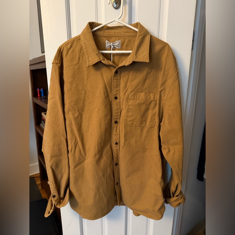 Everlane Canvas Organic Cotton Overshirt in Cappaccino color